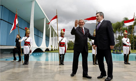 gordon-brown-with-brazili-001 gordon-brown-with-brazili-001