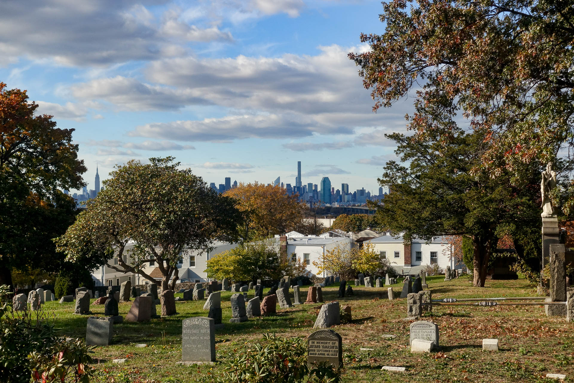 views in and around MT Olivet Cemetery in Maspeth, Queens normalblog